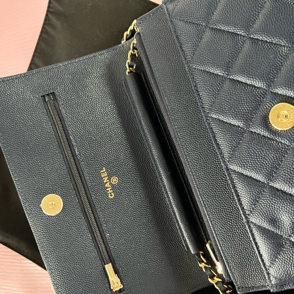 Chanel woc in blue, full receipt and packing - Picture 2 of 3